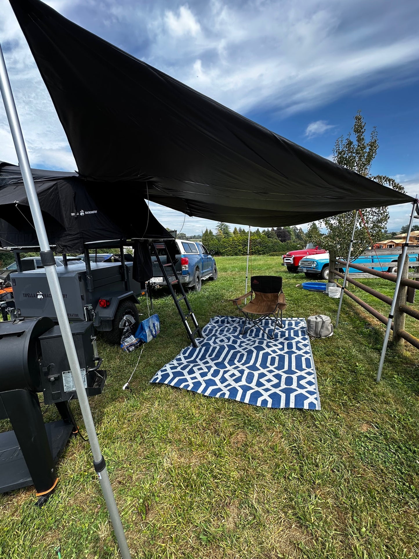 RTT AWNINGS & VESTIBULES